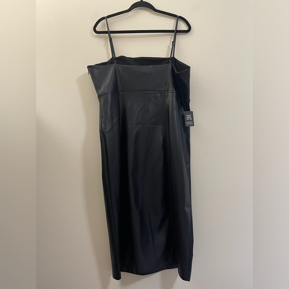 NWT Express Midi Faux Leather Dress in Black - XL - Picture 6 of 11
